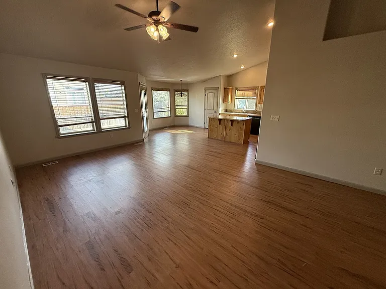 6028 S Red Crest Ave — Photo 13