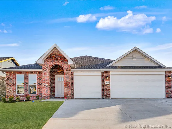 2072 130th Ln S, Jenks, OK 74037