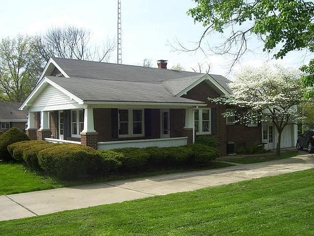 2nd image of 1714 Mound Rd