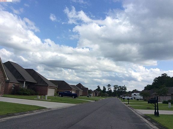 5th image of 15198 Amanda Dr