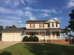 16 Robeson St, Spring Lake, NC 28390