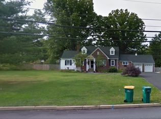 418 Cowpath Rd, Lansdale, PA 19446