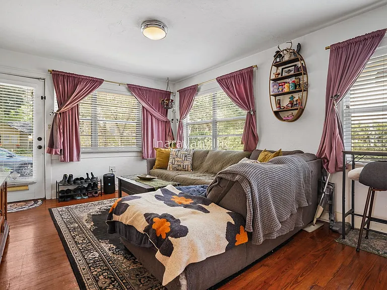 245 Orange Pl — Photo 13