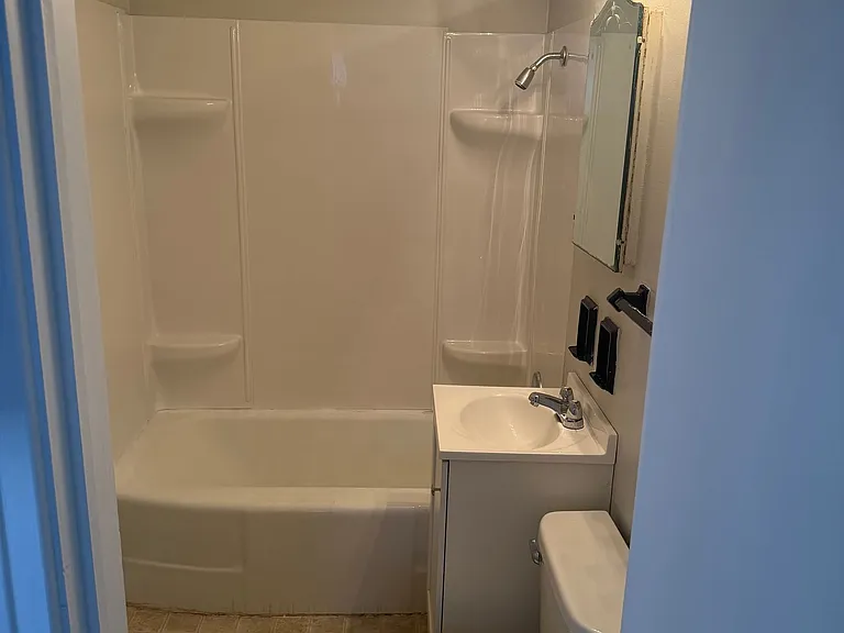 4539 University Ave — Photo 14