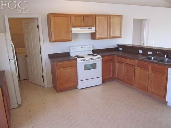 5th image of 335 NE 20th St