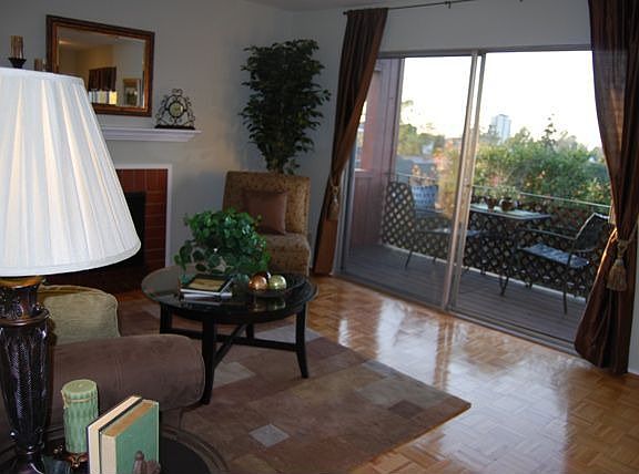 living loking onto patio balcony