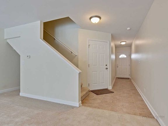 2nd image of 723 W Donovan Ave