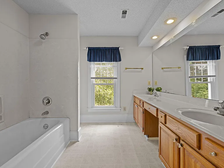 504 Parks Village Rd — Photo 34