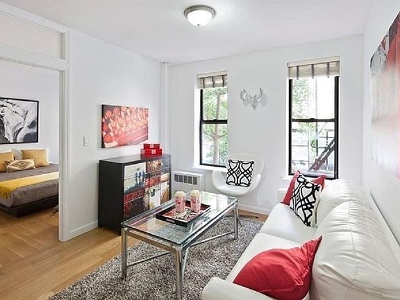 3rd image of 22 Leroy St #22