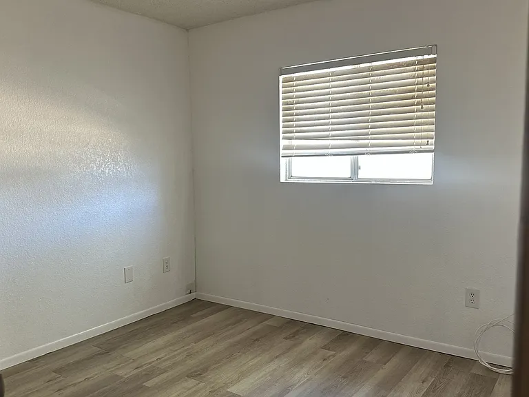 14723 Yucca St — Photo 6