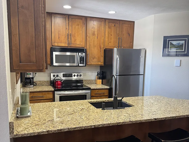 35 Promontory Dr — Photo 3