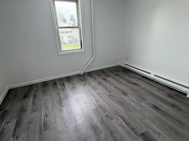 308-310 Barney St #2 — Photo 9