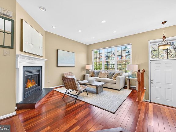 5th image of 12017 Edgemere Cir