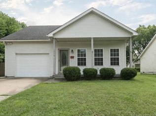 1310 Lindsey St, Charlestown, IN