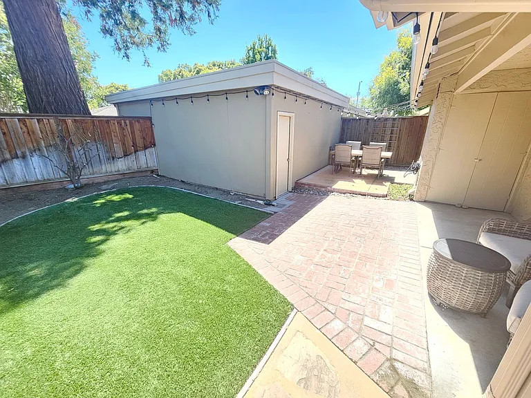 1116 Vanessa Dr — Photo 25