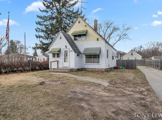 3235 Burlingame Ave SW, Wyoming, MI 49509