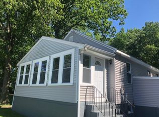 11 Mill Rd, Burlington, NJ 08016