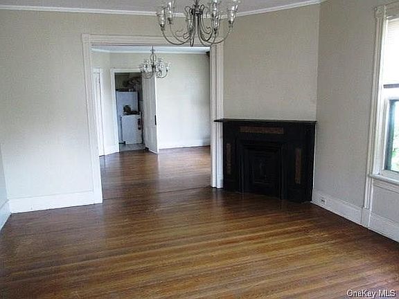 4th image of 44 Sussex St