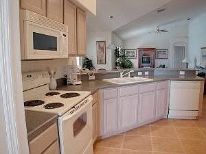 OT4P15911HHD-kitchen-area