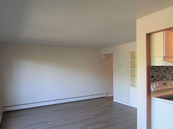 4th image of 2800 Franklin Ave E #17000252