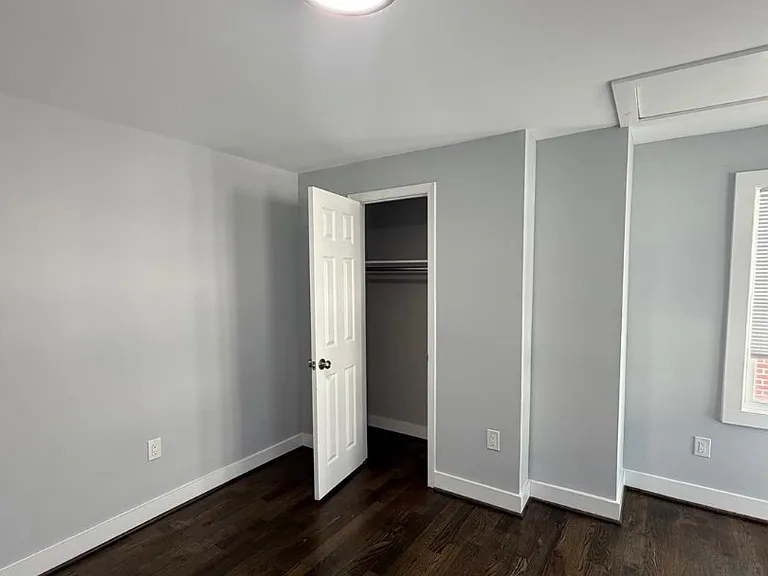 115 E Monmouth St — Photo 11