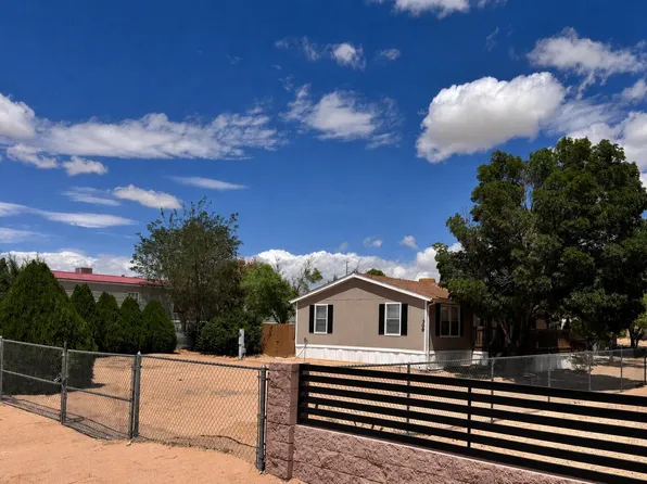 309 10th Ave SW, Rio Rancho, NM 87124