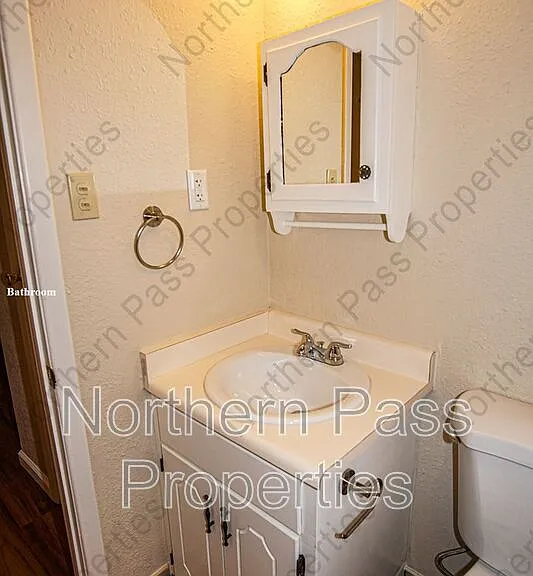 6155 Cleveland Ave #BACK HOUSE — Photo 9