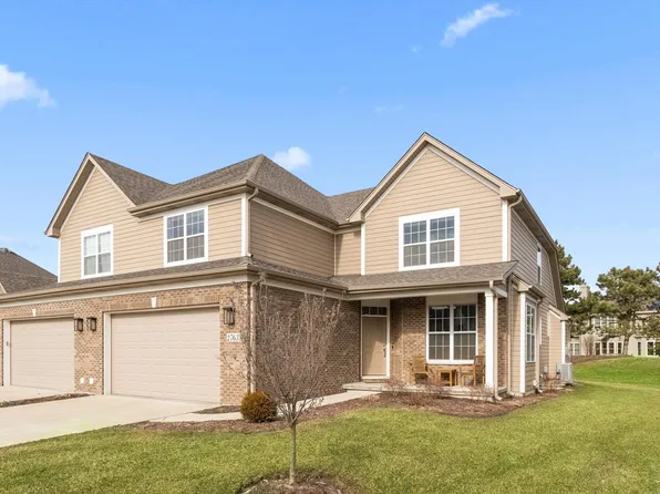 2763 Nicole Cir, Aurora, IL 60502