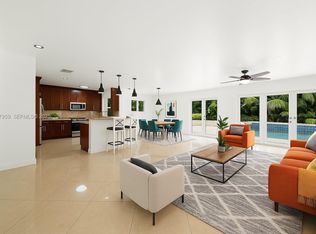 8845 SW 156th Ter, Palmetto Bay, FL 33157