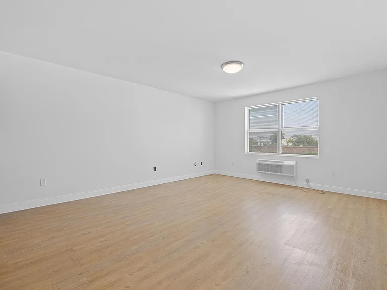 6400 Jefferson St #403 — Photo 14