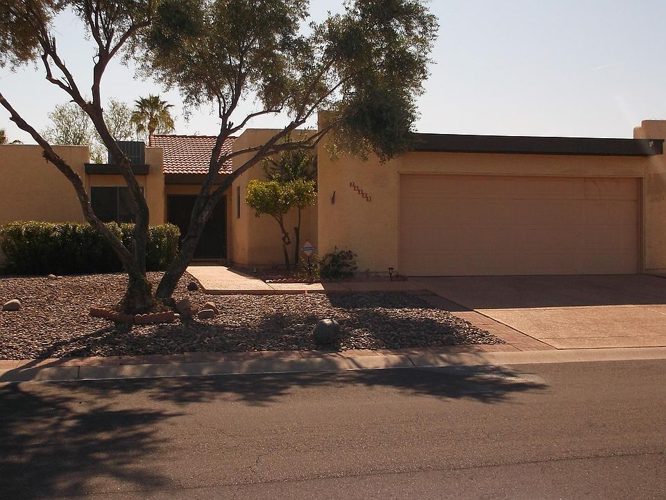 1st image of 26409 S Lakewood Dr