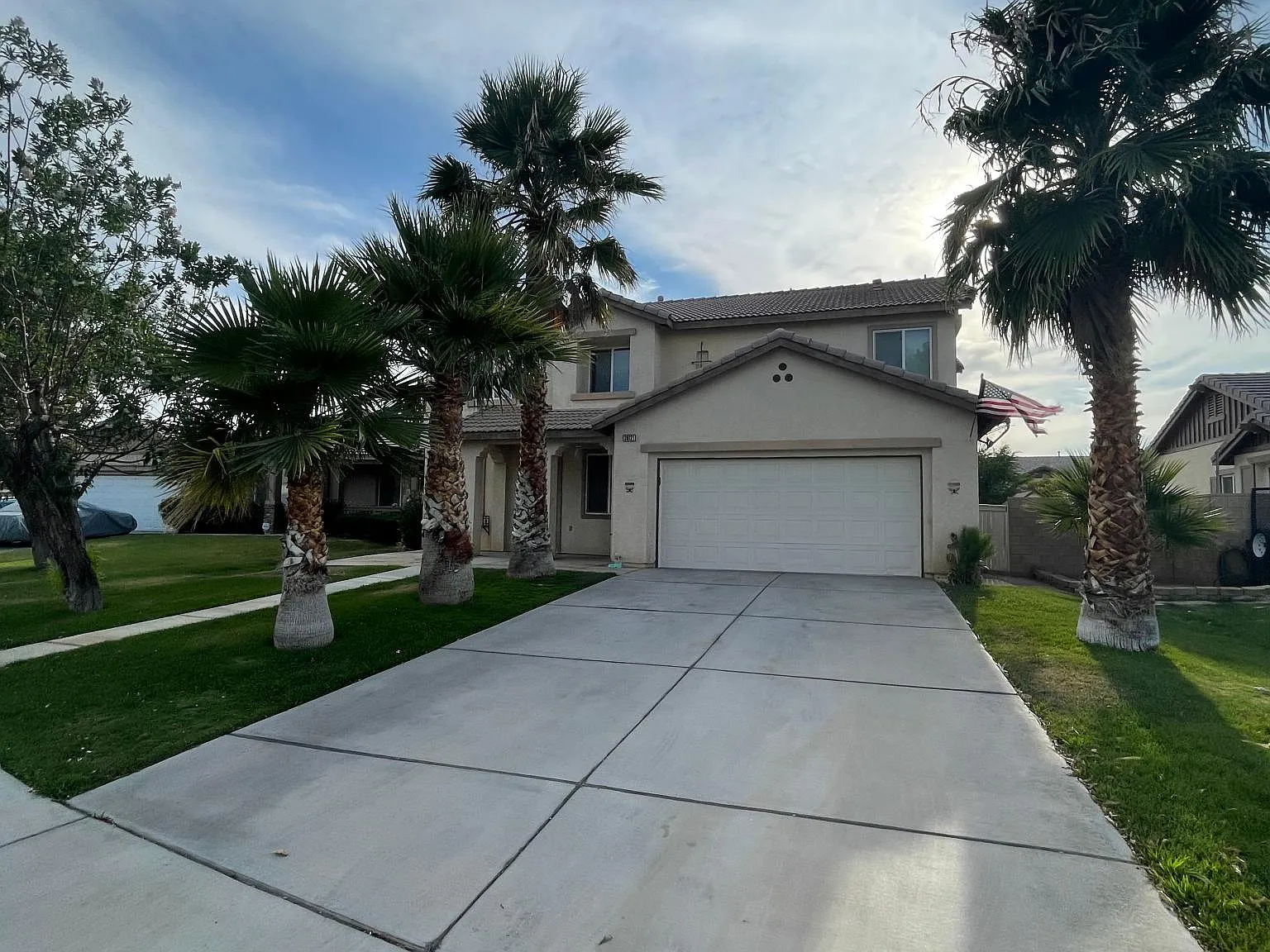5 bed, 2736 sqft, $3,499 — Photo 1