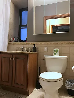 Rented by Salizzoni Realty | media 19