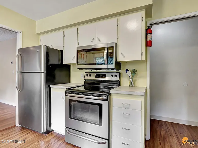 4521 Arctic Blvd #B — Photo 6