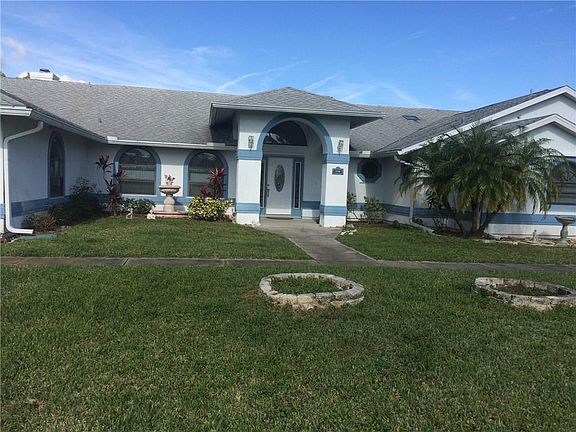 2nd image of 1713 Plantation Cir SE