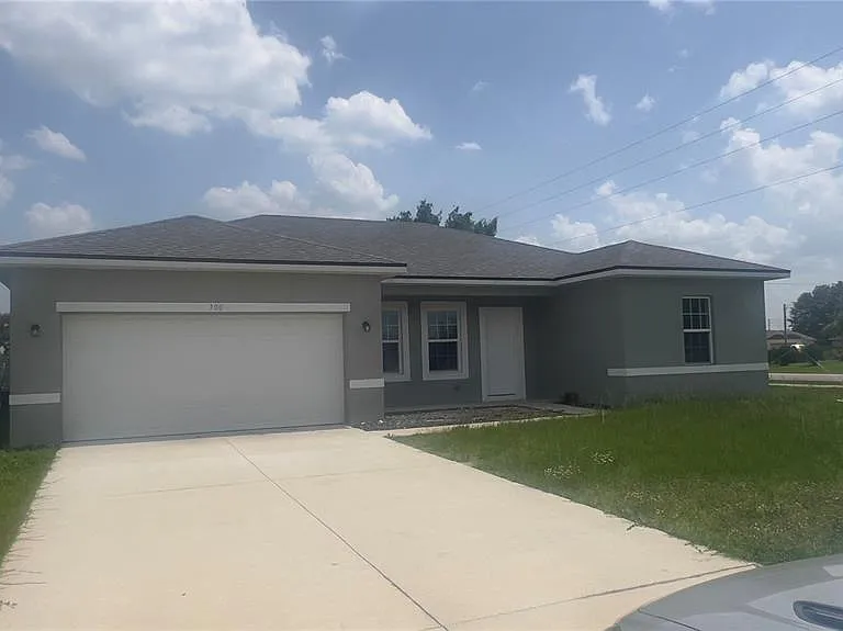 237 Cimarron Dr — Photo 1