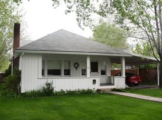 8 Sunkist Dr, Susanville, CA 96130