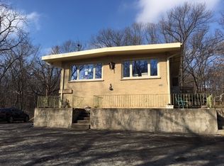 8844 W 104th St, Palos Hills, IL 60465