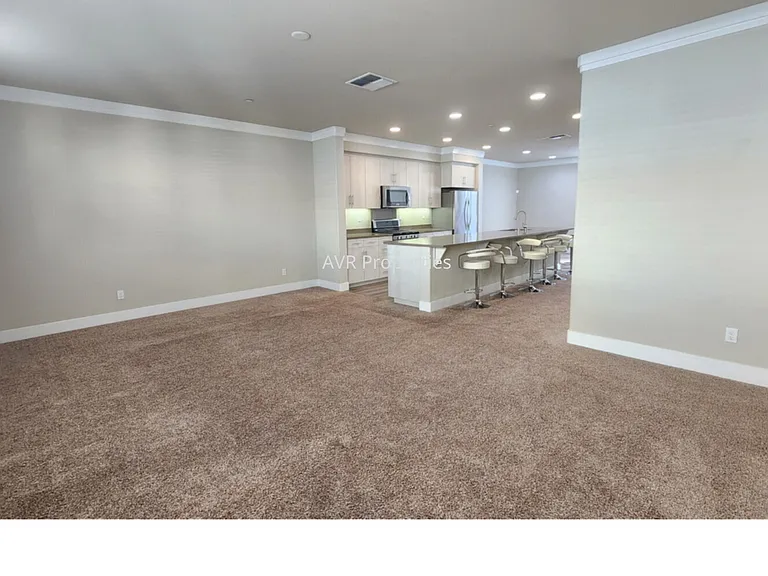 5635 Melodia Cir — Photo 10