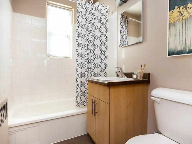 93 Eugenie St #77 — Photo 7