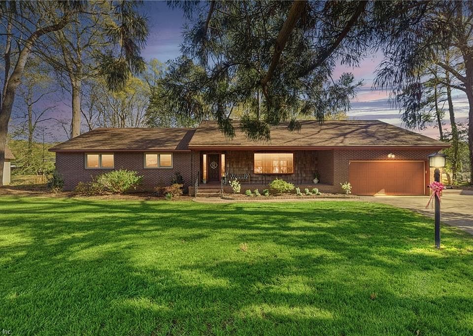1st image of 109 Rebecca Dr
