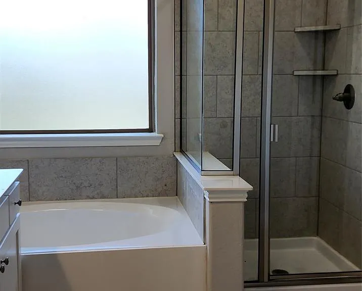 702 Amber Dr — Photo 20