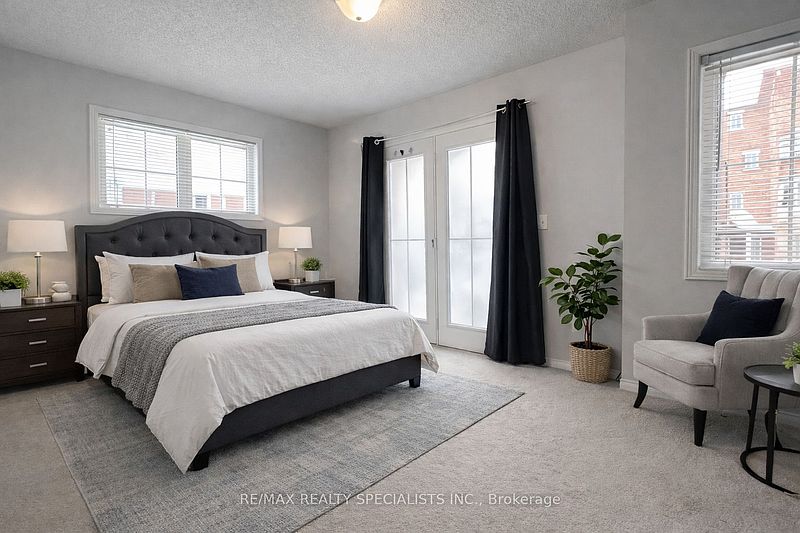Oakville Townhouse for rent - 2 Bedrooms — photo 4