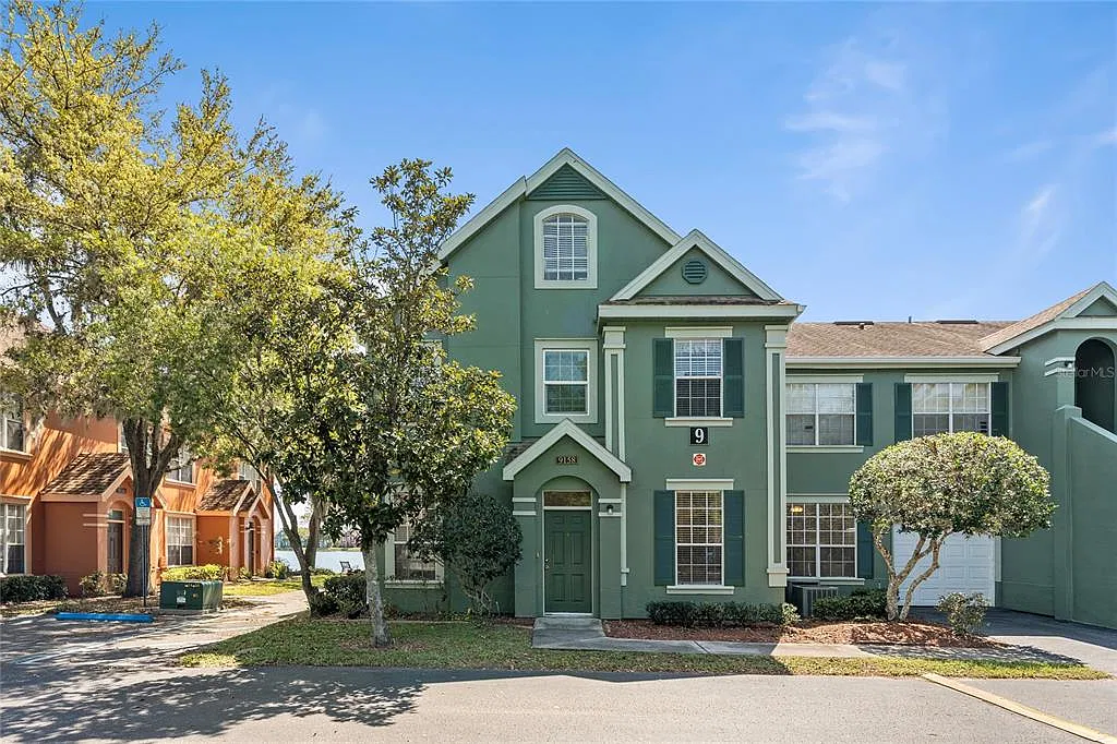 2 bed, 2.0 bath, 1140 sqft, $1,800 — Photo 2