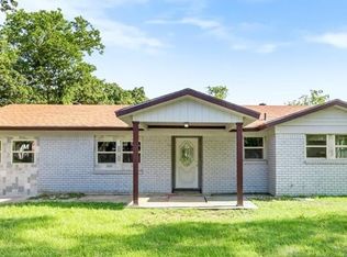 4701 Richard St, Forest Hill, TX 76119