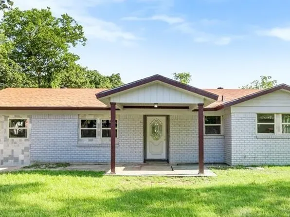 4701 Richard St, Forest Hill, TX 76119