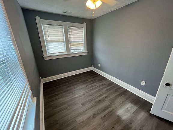 4th image of 1512 Main St