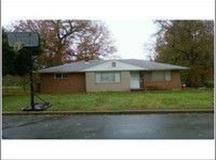 608 Oakgrove Dr, Graham, NC 27253