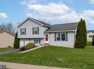 263 Gwenedd Ln, Pleasant Gap, PA 16823