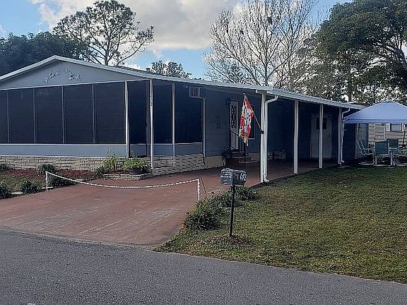 3rd image of 442 Forest Ln